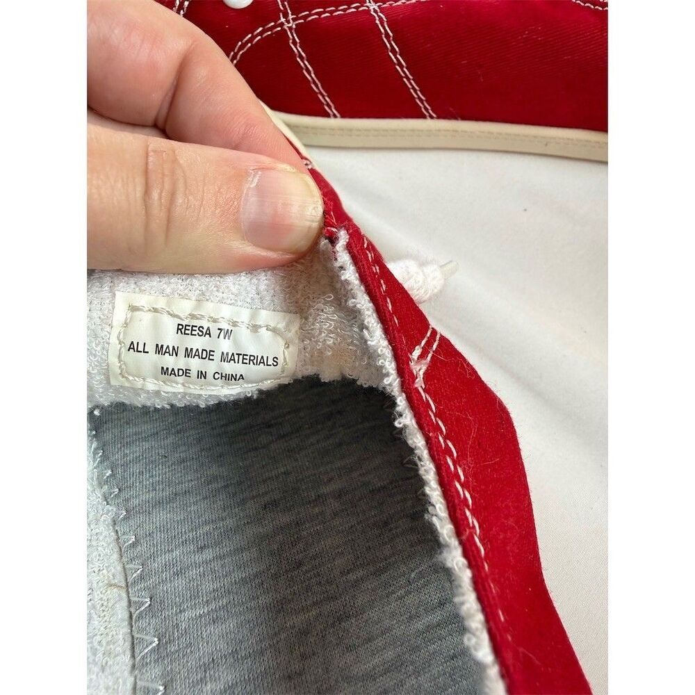 Dunes Sport Reesa Womens Sneakers Red Lace Up Low Top Size 7W Wide - Picture 6 of 6